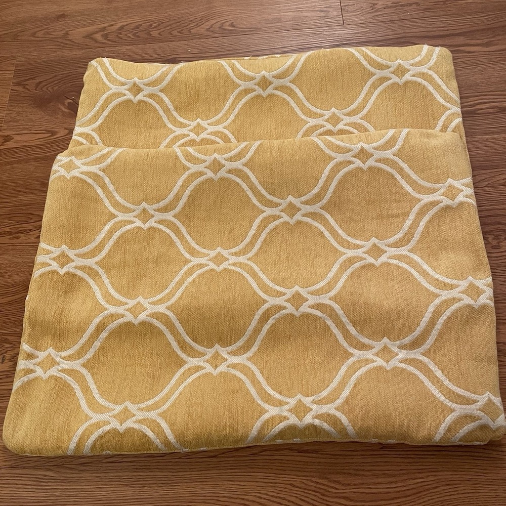 Pair Of Yellow/Gold Moroccan Ogee Lattice Pillow Covers 20" X 15" Zippered